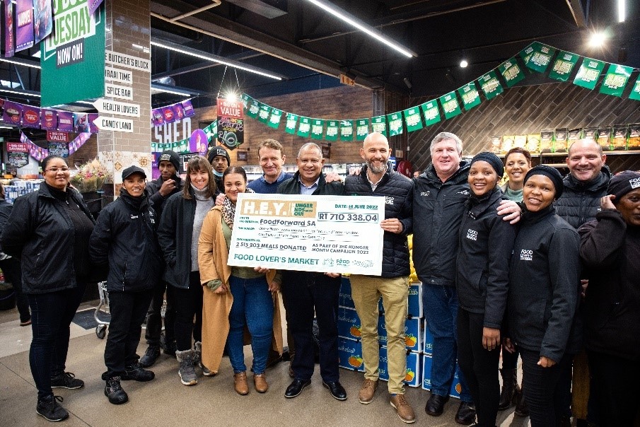 Read more about the article World Hunger Month Raises R1,7 million in Food Lovers Market Stores