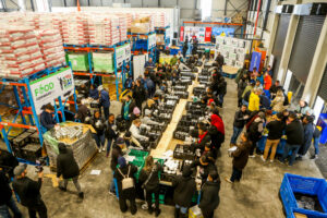 Read more about the article Thousands Converge at FoodForward SA’s Mandela Day Food-Packing Event